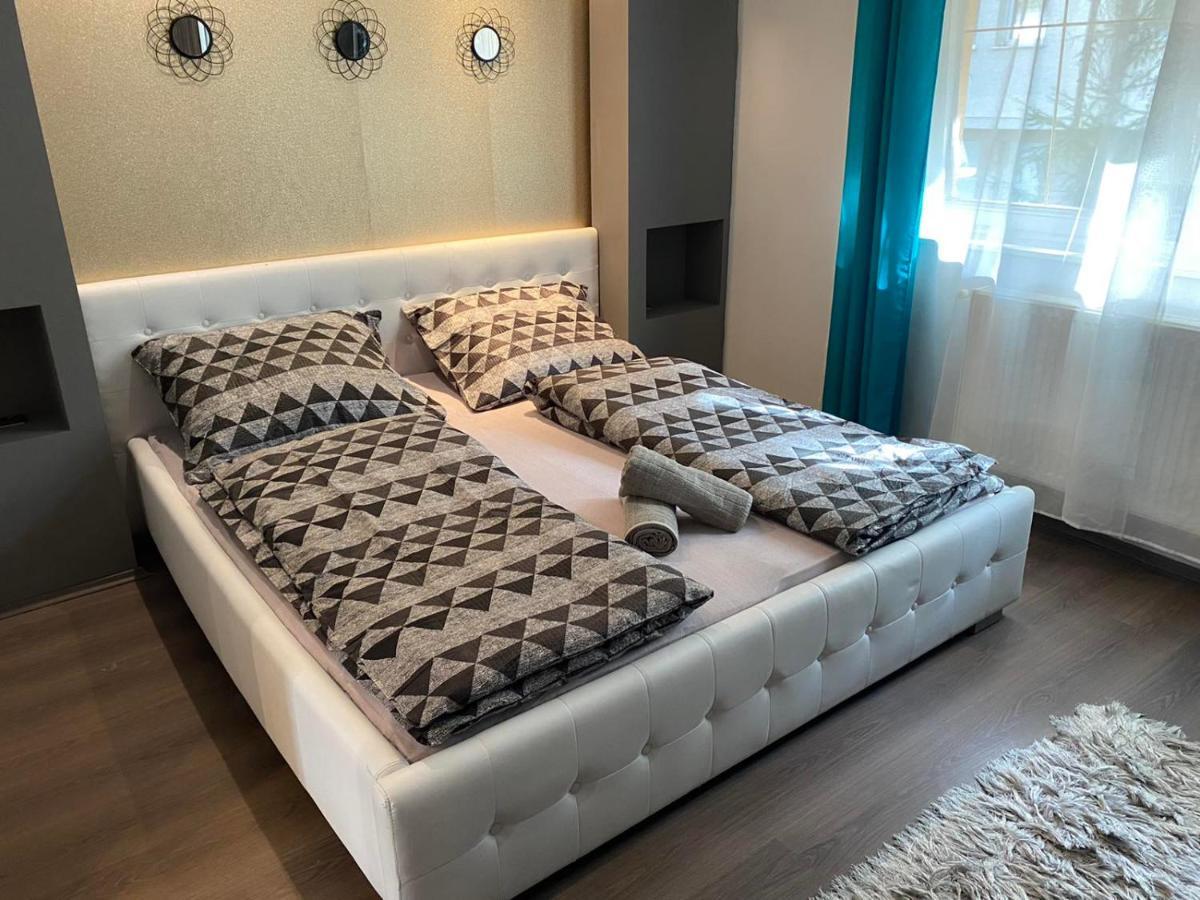 Gabrielle2 Apartman Debreczyn Zewnętrze zdjęcie