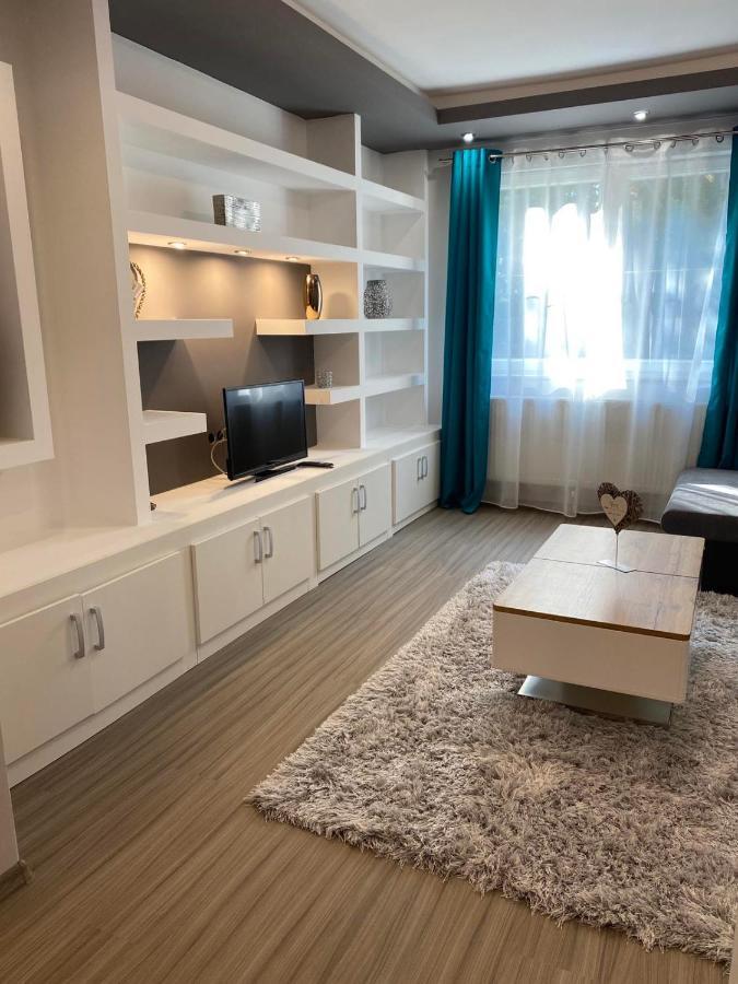 Gabrielle2 Apartman Debreczyn Zewnętrze zdjęcie